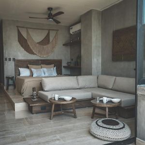 Urbano By Sundara